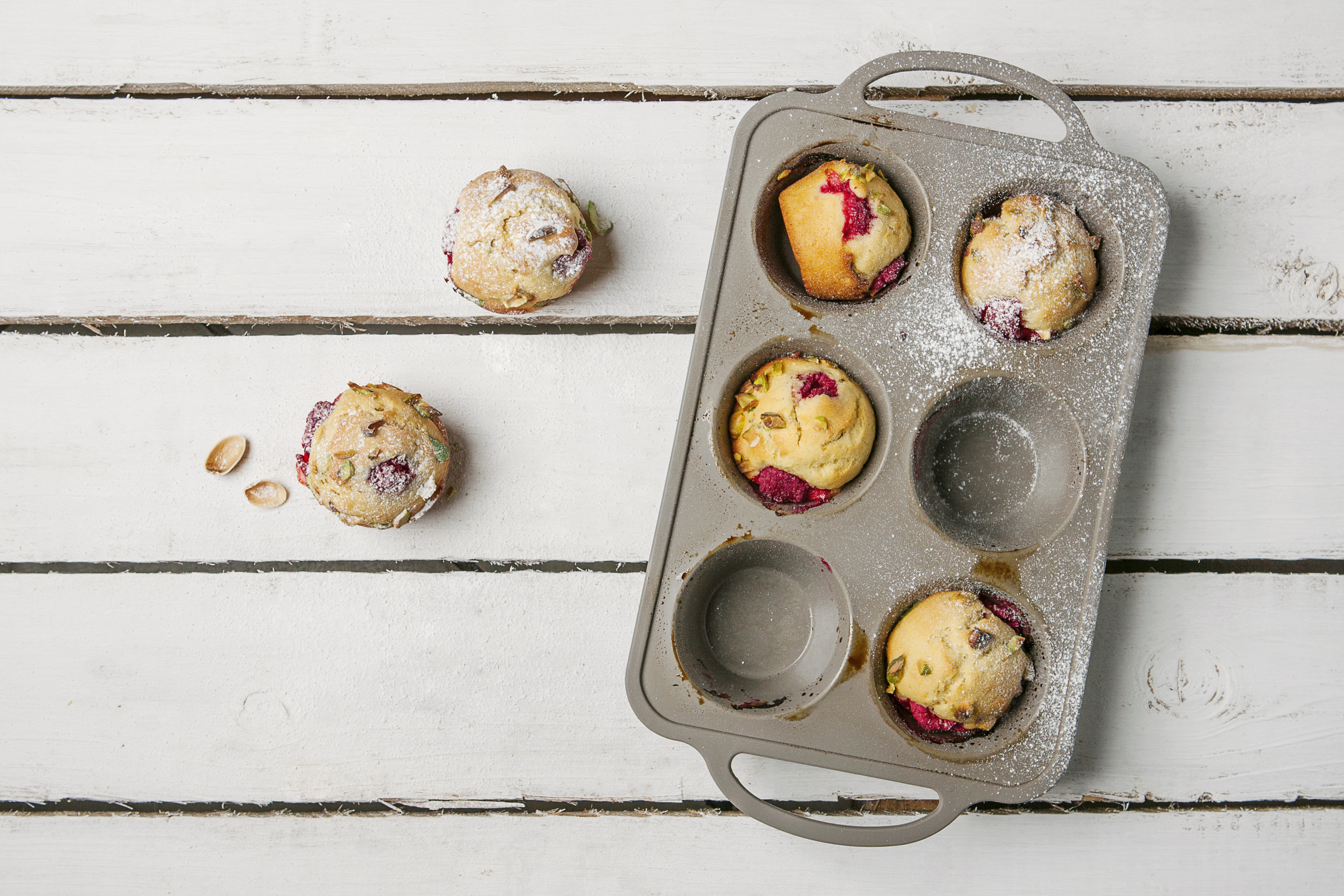 Pistachio and Raspberry Muffins